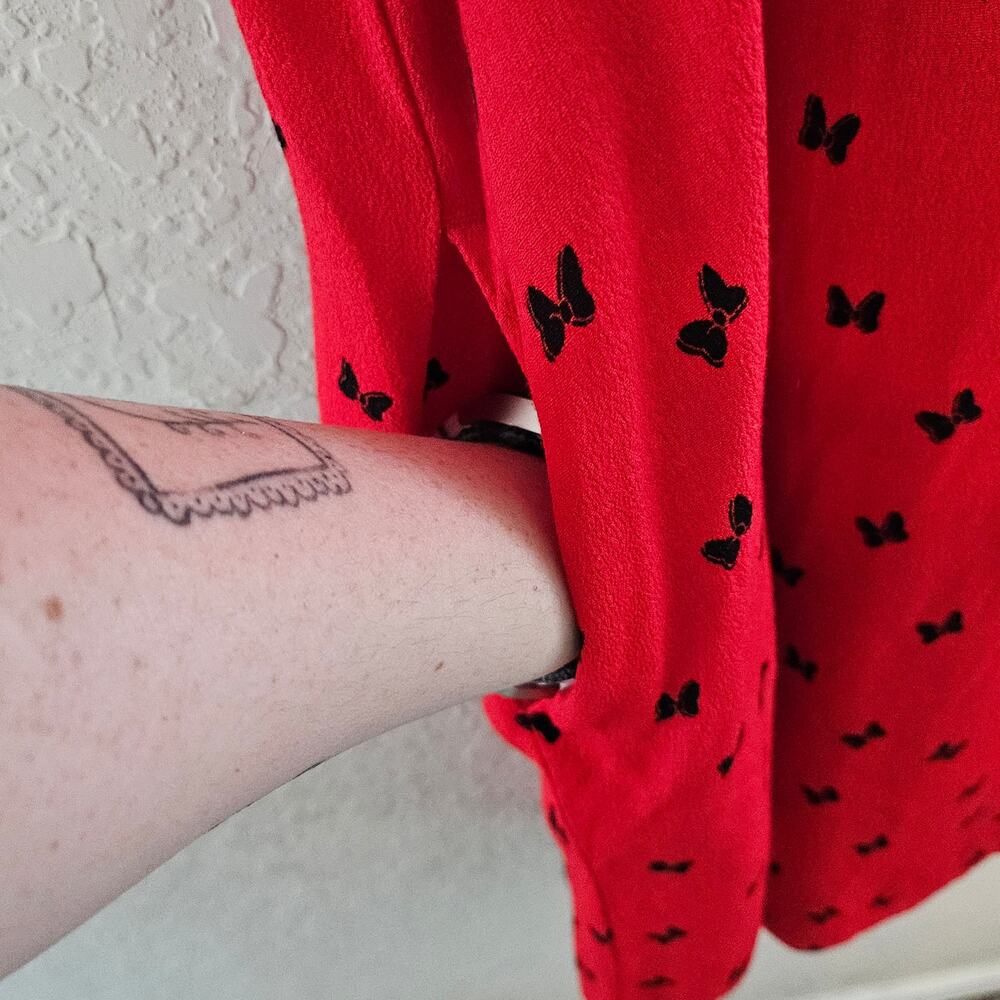 Disney Minnie Mouse Red Crepe Mini Red Shift Dress Black Bow Print Women's Sz XL - Picture 6 of 9